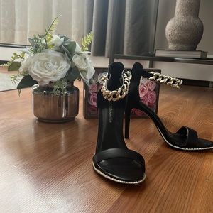 BCBGeneration dressy heels